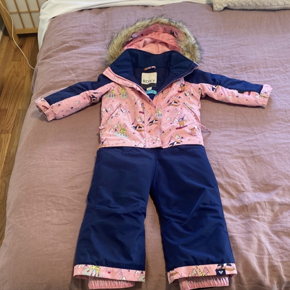 2T Roxy full body snowsuit with fur hood